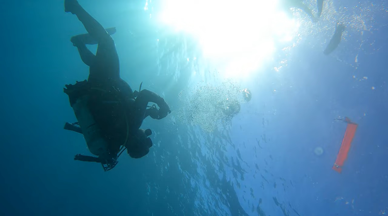Descending to 35m